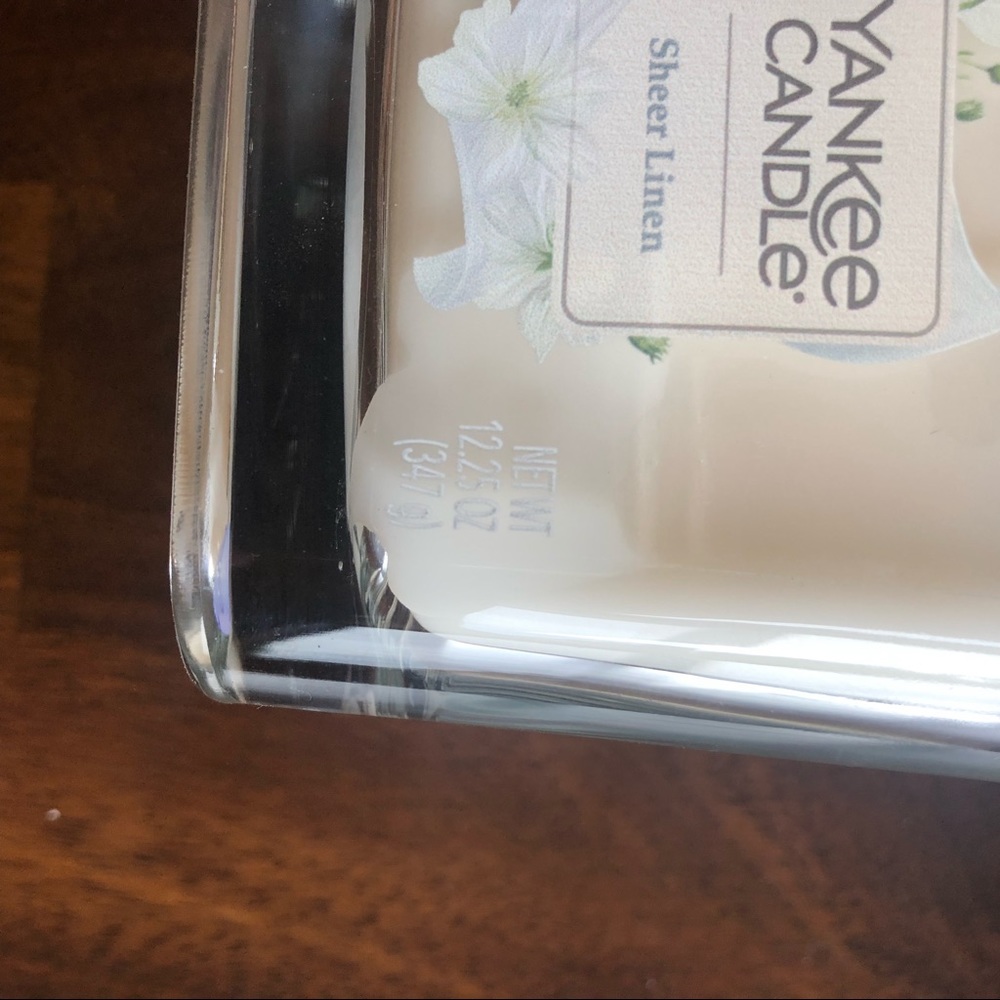 Authentic Yankee Candle - Sheer Linen - Picture 5 of 6
